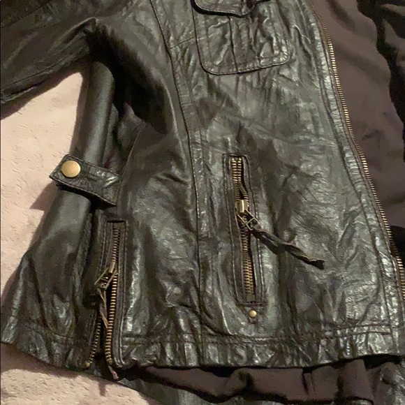B B DAKOTA Leather jacket - Picture 2 of 6